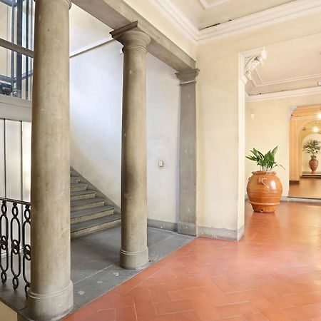 פירנצה Apt. Ocra - Pauline Suites, Palazzo Borghese מראה חיצוני תמונה