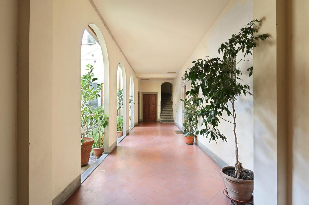 פירנצה Apt. Ocra - Pauline Suites, Palazzo Borghese מראה חיצוני תמונה