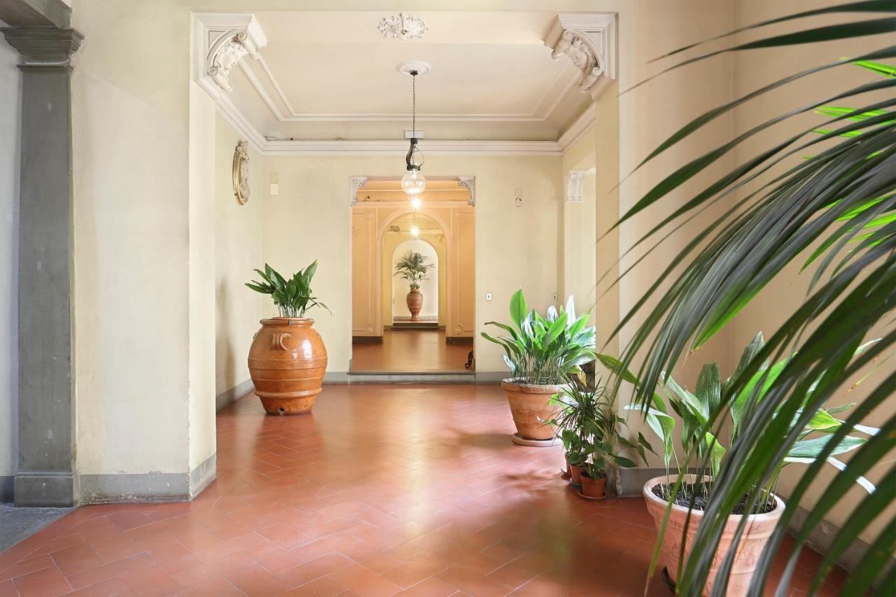 פירנצה Apt. Ocra - Pauline Suites, Palazzo Borghese מראה חיצוני תמונה